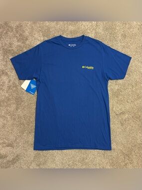 NWT Men’s Medium Columbia Blue Short-Sleeve T-shirt